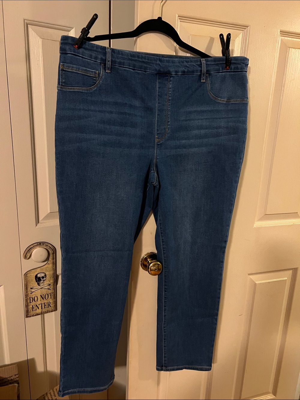 Time and Tru Women’s Dark Blue Skinny Jeans